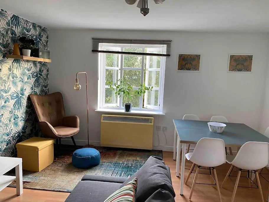 Canal-Flat Near Stratford International Station Apartment London 0*,